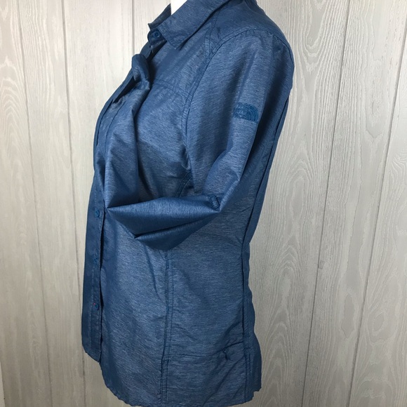 The North Face vented fitted button down shirt - Picture 3 of 8